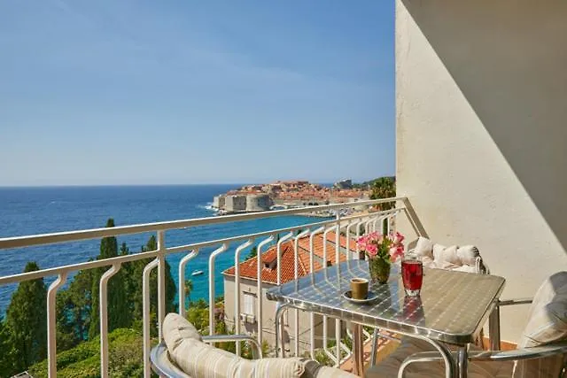 Sea & The * דוברובניק